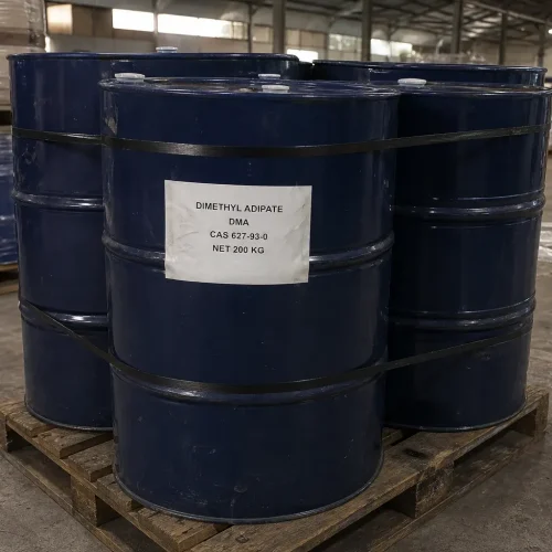 dimethyl-adipate-dma-cas-627-93-0-200kg-blue-steel-drum-industrial-packaging Industrial 200kg blue steel drums of Dimethyl Adipate (DMA) CAS 627-93-0 on a wooden pallet with securing straps, clearly labeled for reliable bulk chemical supply and safe logistics.