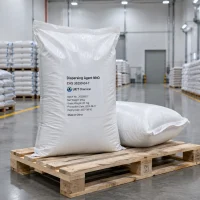dispersing-agent-nno-25kg-bag-pallet-warehouse 25kg woven bag of Dispersing Agent NNO CAS 36290-04-7 on a wooden pallet in a warehouse, with detailed label including batch number, net weight, production date, and expiry date.