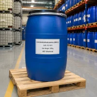 dma12-nn-dimethyldodecylamine-blue-plastic-drum-warehouse Blue plastic drum (Net Weight: 200kg) of N,N-Dimethyldodecylamine (DMA12, CAS 112-18-5) on wooden pallet in warehouse aisle, labeled UET Chemical, industrial packaging for surfactant and corrosion inhibitor raw material