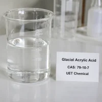 glacial-acrylic-acid-cas-79-10-7-liquid-sample-beaker Clear liquid sample of Glacial Acrylic Acid CAS 79-10-7 in a 250ml glass beaker on a lab bench, with product label showing UET Chemical branding.