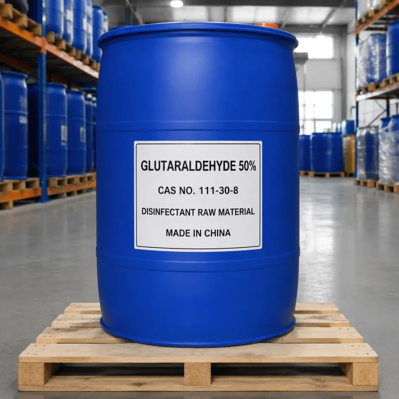 glutaraldehyde-50-percent-blue-drum-cas-111-30-8 Industrial 50% Glutaraldehyde CAS 111-30-8 packed in a 200kg blue plastic drum, clearly labeled as a disinfectant raw material and safely stored on a wooden pallet for ready B2B chemical supply.