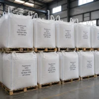 phosphorous-acid-cas-13598-36-2-1000kg-ton-bag-bulk-storage Stacked white ton bags (Net Weight: 1000kg each) of Phosphorous Acid (H3PO3, CAS 13598-36-2) on wooden pallets in warehouse, labeled UET Chemical, large-scale bulk storage for export or industrial supply chain