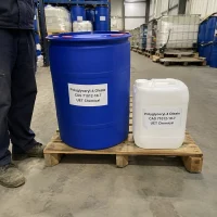 polyglyceryl-4-oleate-cas-71012-10-7-200kg-drum-25kg-canister Polyglyceryl-4 Oleate (CAS 71012-10-7) blue plastic drum and white HDPE canister on a pallet in UET Chemical warehouse