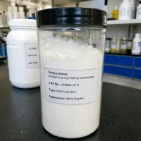 sodium-lauroyl-methyl-isethionate-cas-928663-45-0-white-powder-sample-jar Clear plastic specimen jar filled with pure white Sodium Lauroyl Methyl Isethionate CAS 928663-45-0 powder, labeled as Mild Surfactant, showcasing the high quality raw material.